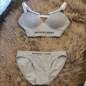 Victoria's Secret Intimates & Sleepwear - Matching Victoria’s Secret Bra and Panties set Victoria's Secret Intimates & Sleepwear - Matching Victoria’s Secret Bra and Panties set